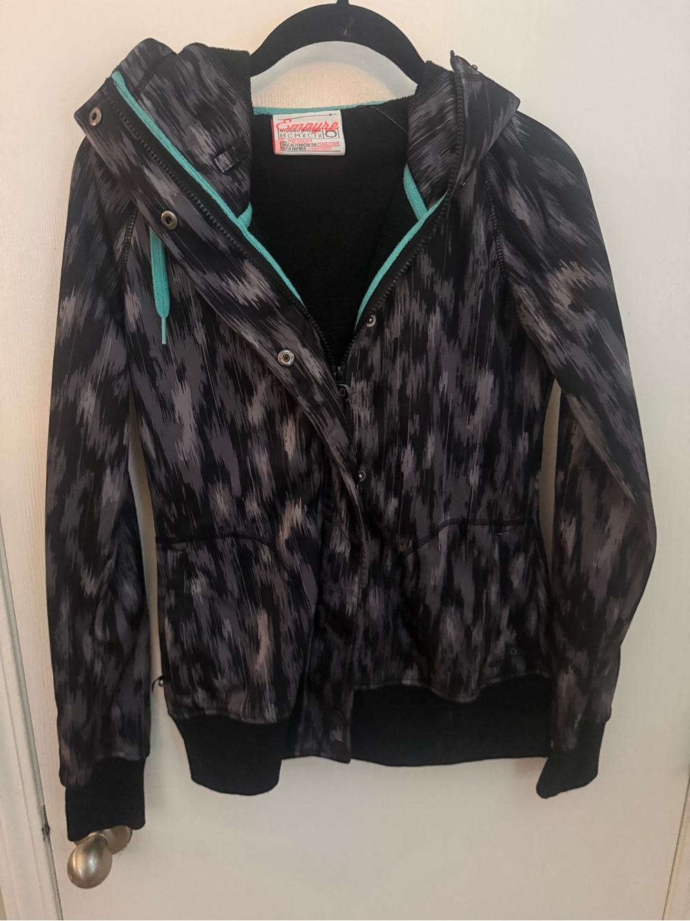Snowboarding / winter Black & Gray Patterned Hooded Jacket with Teal Trim